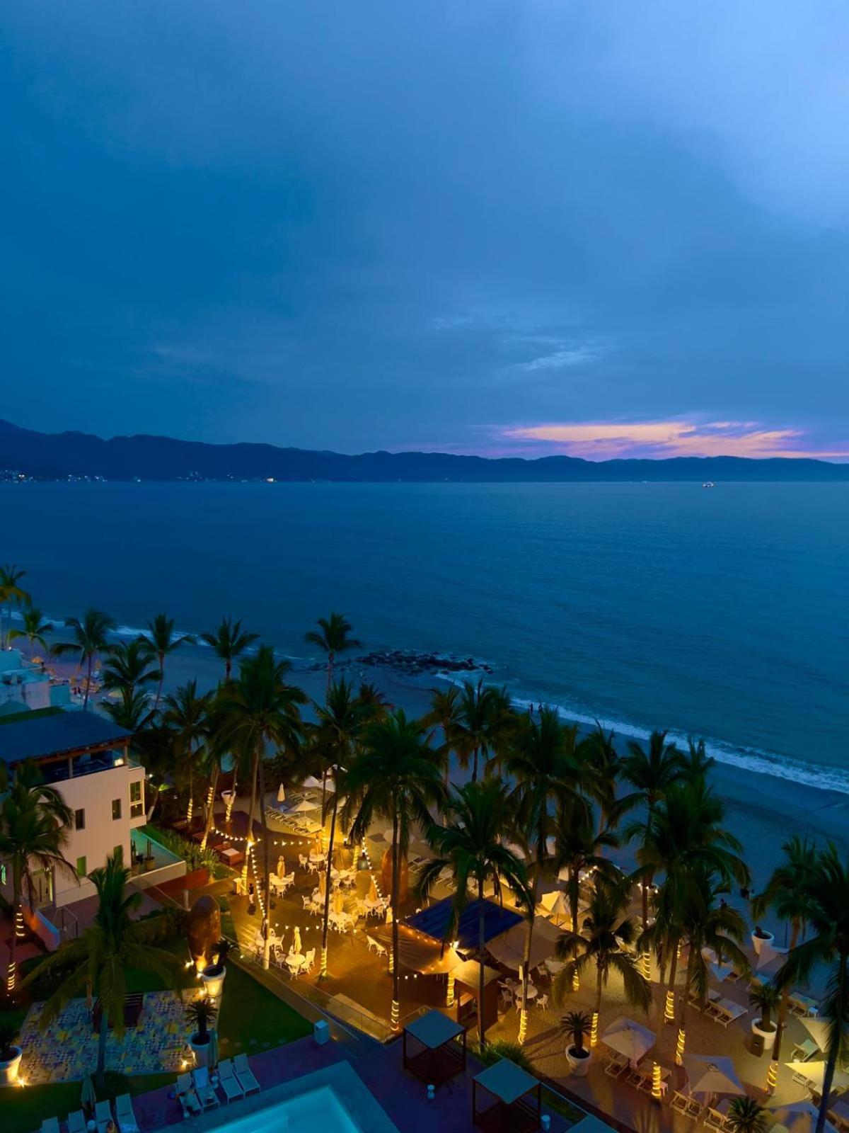 Icon Vallarta, 巴亞爾塔港 外观 照片